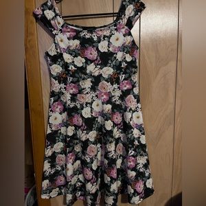 Women’s dress
